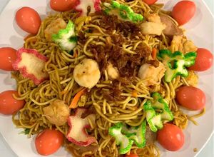 Foto resep Mie Goreng Chinese Food Ulang Tahun dan Telur Merah