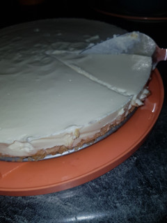 A picture of Easy peasy not so cheesy cheesecake.