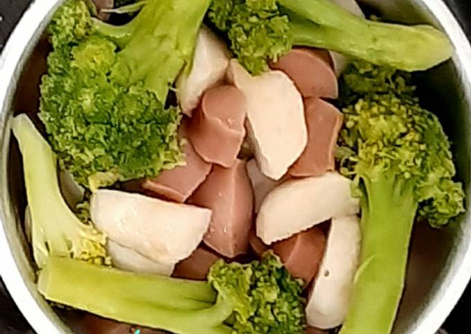 Baso ikan & susis cah brokoli