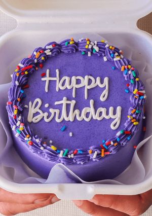 A picture of Banto cake 🍰.