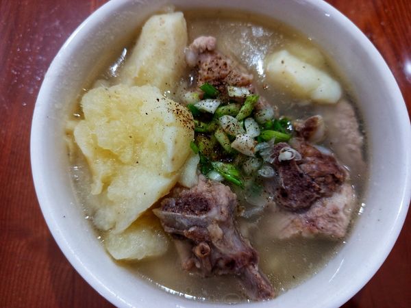 Canh khoai từ nấu sườn