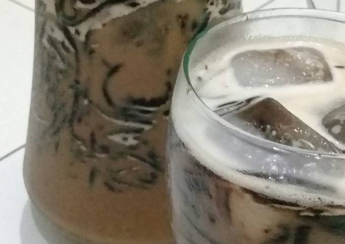 Cara Gampang Membuat Cappucino Cincau ala Neng Ratna, Menggugah Selera
