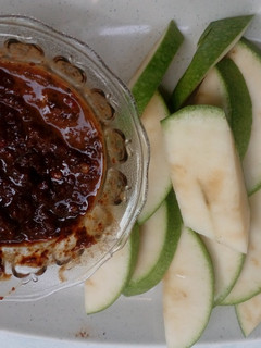 Foto resep Rujak kacang tanah #mangga