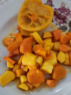 લીલી હળદર નુ અથાણુ (Lili Haldar Athanu Recipe In Gujarati) રેસીપી મુખ્ય ફોટો