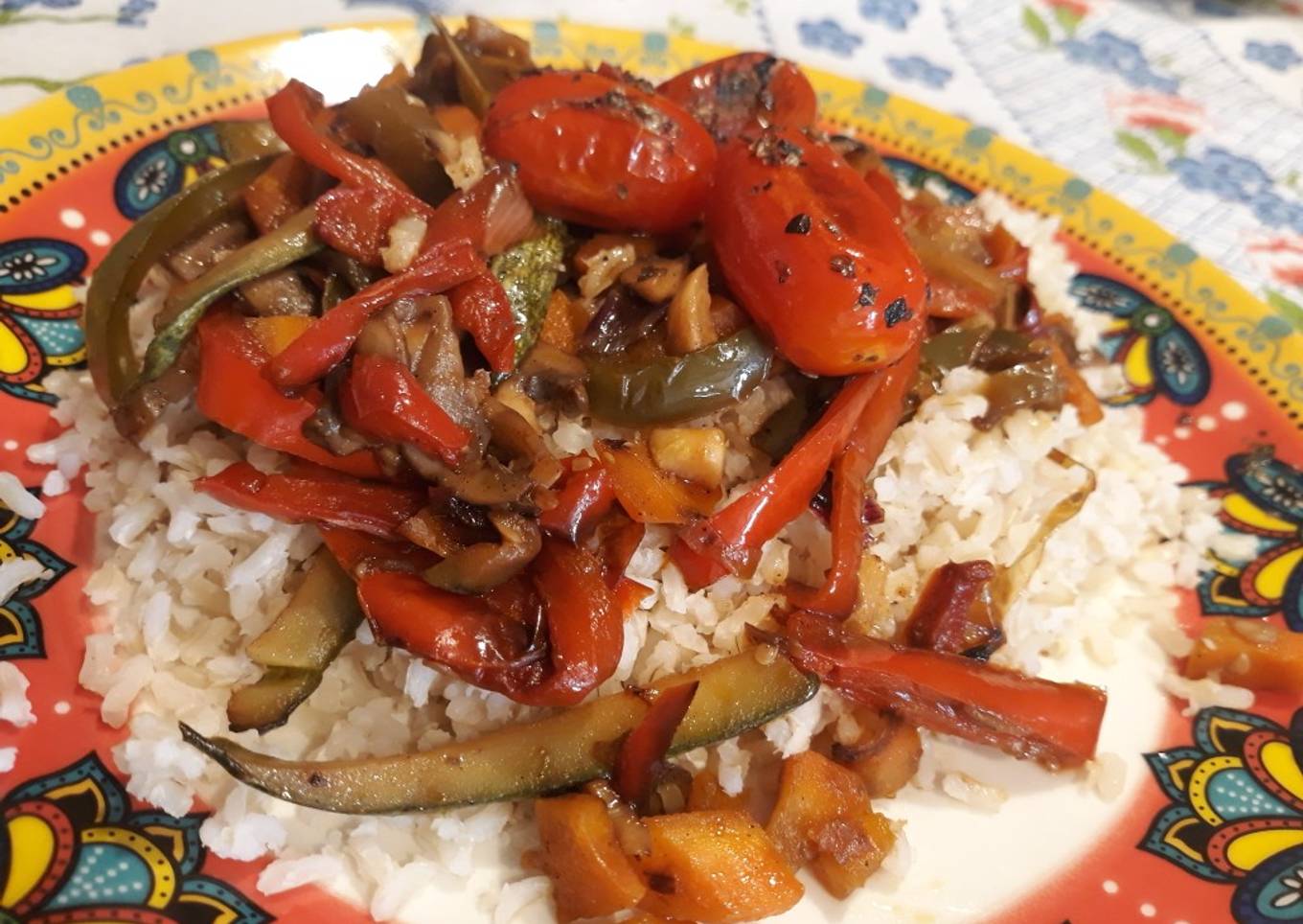 Arroz integral con salteado de verduras馃崥馃馃崊馃尪