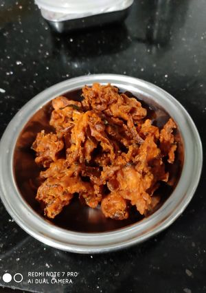 வெங்காயம் பக்கோடா செய்முறை முக்கிய புகைப்படம்
