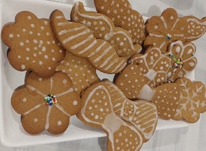 Una foto de Galletas de Jengibre Personalizables para Fiestas