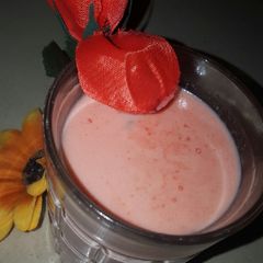 A picture of Watermelon and milk smoothie.