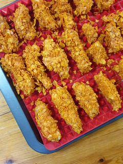 A picture of Doritos chicken strips.