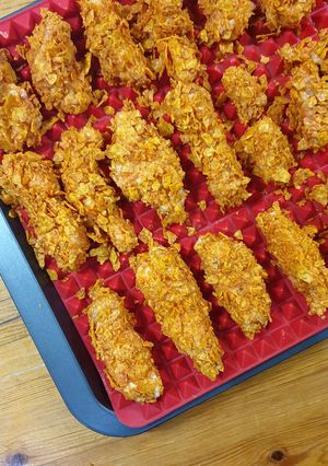 A picture of Doritos chicken strips.