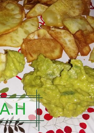 A picture of Guacamole.