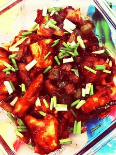 चिल्ली पनीर (chilli paneer recipe in Hindi) रेसिपी मुख्य फोटो