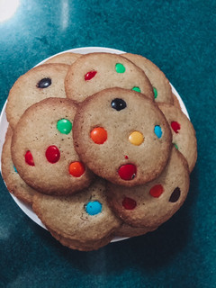 Una foto de Galletas con m&m o chocolate chips