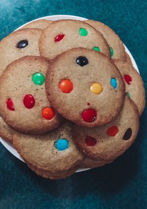 Una foto de Galletas con m&m o chocolate chips