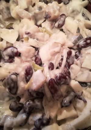 A picture of Herring and beans salad.