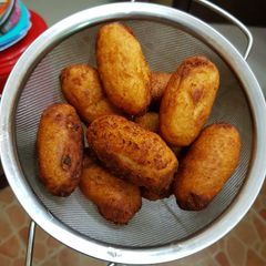 A picture of Crispy bread rolls.