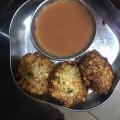 A picture of Sabudana Wada.