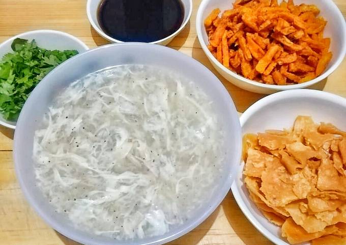 Chicken corn soup with papri and slims Recipe