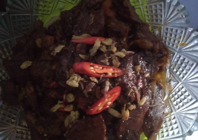 Krengsengan daging sapi