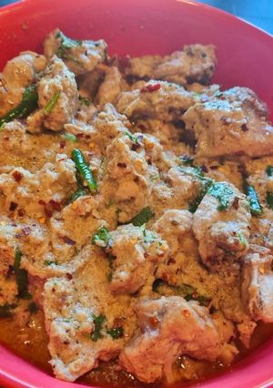 A picture of Makhmali White Gravy Chicken.