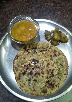 रसीले आलू, मेथी आलू भुजिया, आलू बथुआ की रोटी रेसिपी मुख्य फोटो