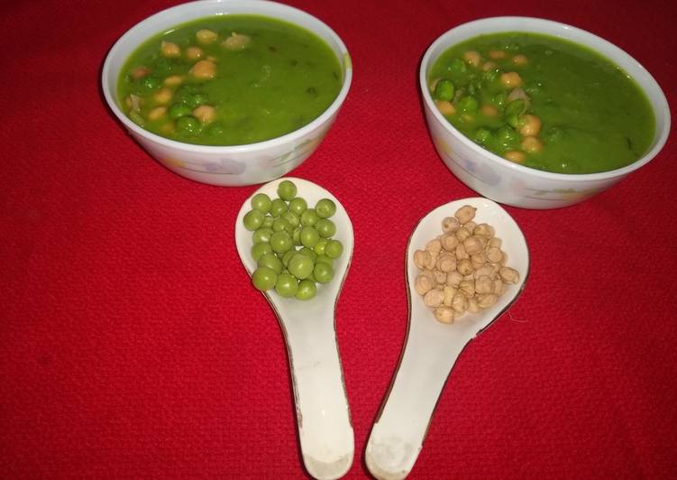 Chickpea and green peas soup