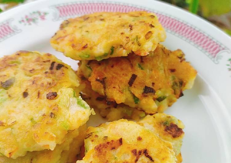 Seafood pancake (Haemuljeon 해물전)