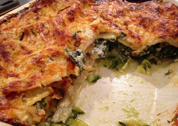 Easiest Way to Prepare Courgette and Spinach Lasagne in 28 Minutes for Mom