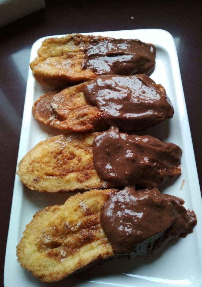 Una foto de Torrijas con chocolate