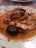 Fricandó con ciruelas casero de la yaya