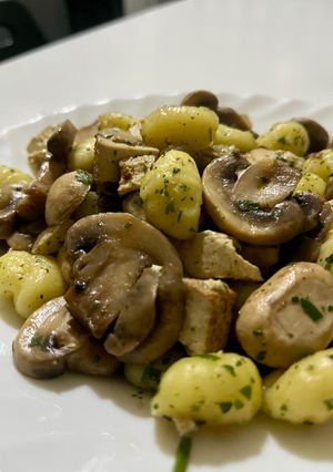 Foto di Gnocchi con funghi e tofu 🍄🍄‍🟫