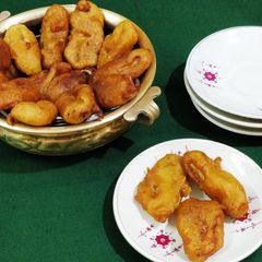A picture of Pazham Pori.