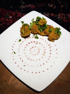 ખીચડી ના મુઠીયા (Khichdi na muthiya recipe in gujrati) રેસીપી મુખ્ય ફોટો