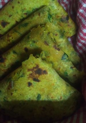 A picture of Methi -palak ka Mix Thepla.