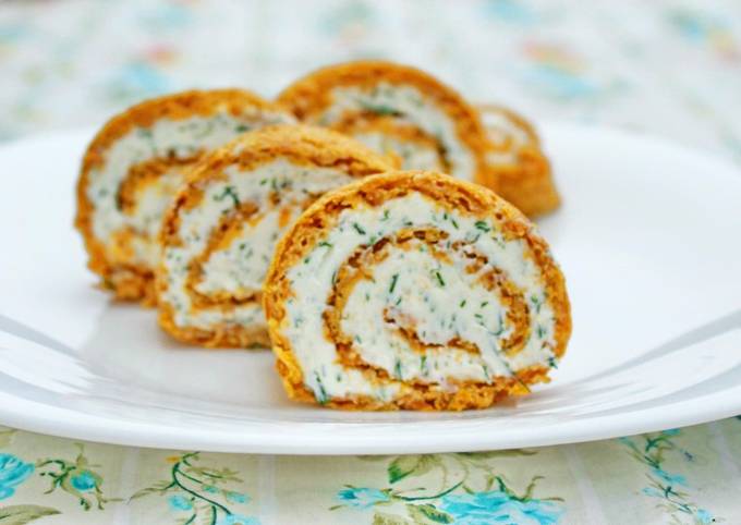 Закусочный рулет из моркови на праздничный стол