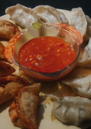 ચટણી મોમોસ ની (Chutney For Momos Recipe In Gujarati) રેસીપી મુખ્ય ફોટો