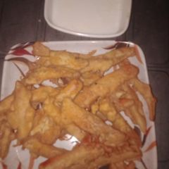 A picture of Aloo ki bhajia.