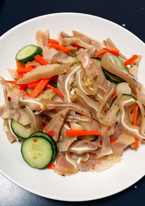 Hình của món Nộm tai heo.