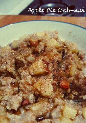 A picture of Apple Pie Oatmeal.