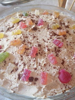 Una foto de Tarta borrachina de turrón (Thermomix)