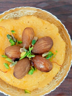 रवा केसरी (rava kesari recipe in Hindi) रेसिपी मुख्य फोटो