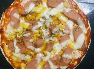 Hình của món Pizza xúc xích 🍕🍕.