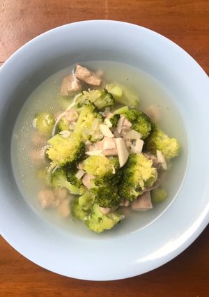 Foto resep Makanan AnakSup Bening isi Tuna & Brokoli