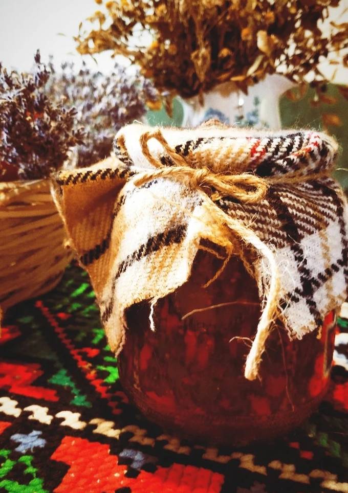 Салат із зелених помідорів з буряком + фізаліс