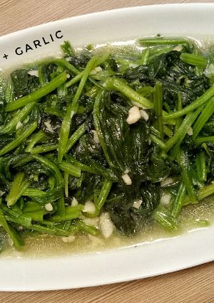 Foto resep Cah Horenzo (bayam jepang) dengan bawang putih + tips nya