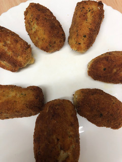 Una foto de 74. Croquetas de rape y queso philadelphia (picoteo)