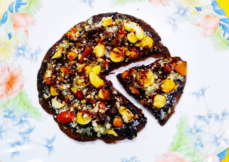 Easiest Way to Make Quick Choco Nutty Pizza