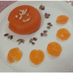 A picture of Orange semolina Halwa.