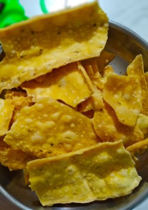 A picture of Fafda.