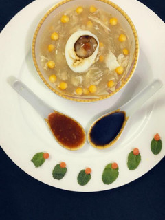 A picture of Chicken corn soup🍲.